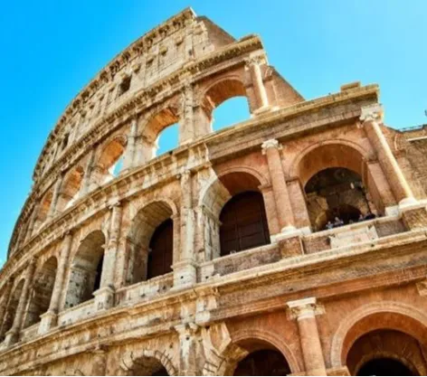 6. Colosseum, Roma, Italia
