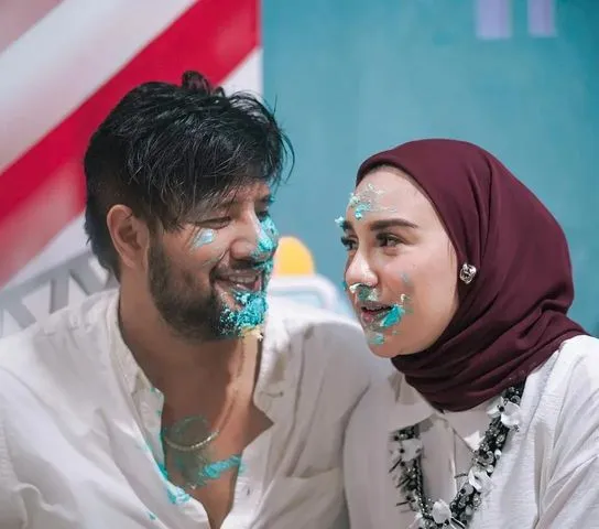 Deretan Fakta Gugatan Cerai Irish Bella ke Ammar Zoni, Pisah Rumah Hingga Sidang Perdana
