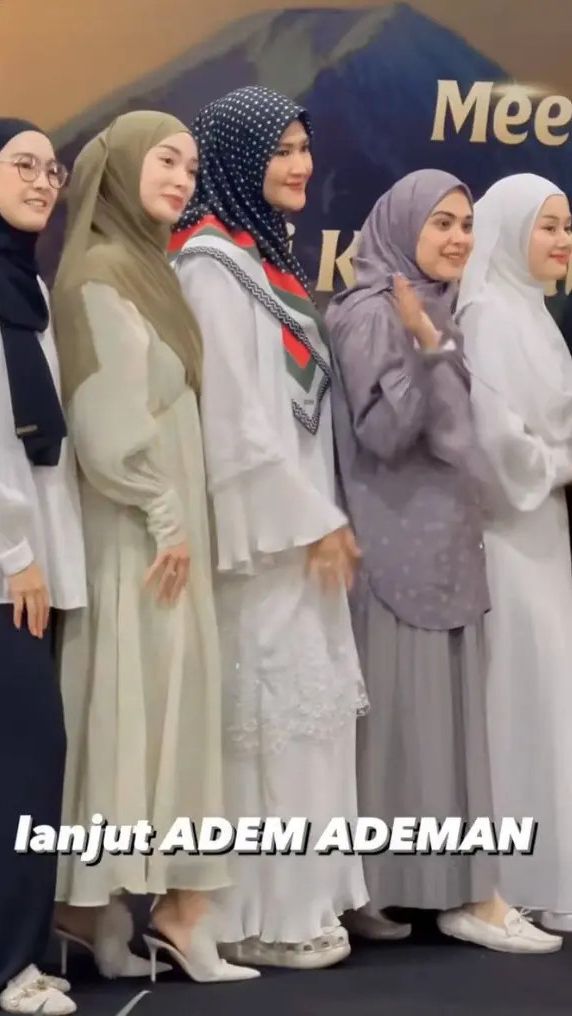 Zaskia Kini Berhijab
