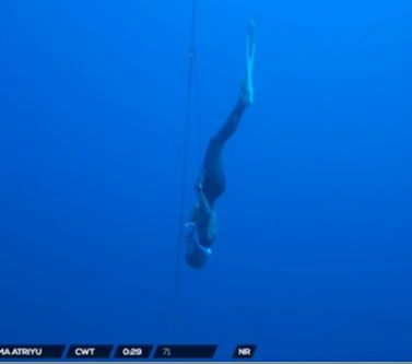 Wanita Indonesia Pecahkan Rekor Dunia Freediving Hingga 71 Meter, ini Sosoknya Dikenal jadi Putri Duyung