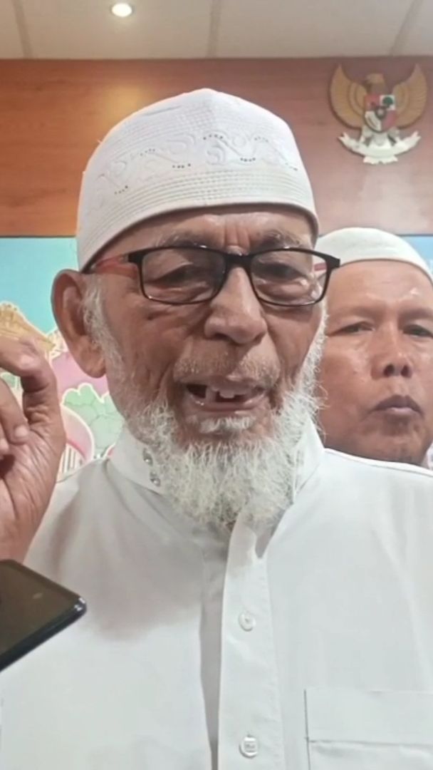 Abu Bakar Ba'asyir Sambangi Kantor Gibran, Titip Surat Nasihat untuk Prabowo
