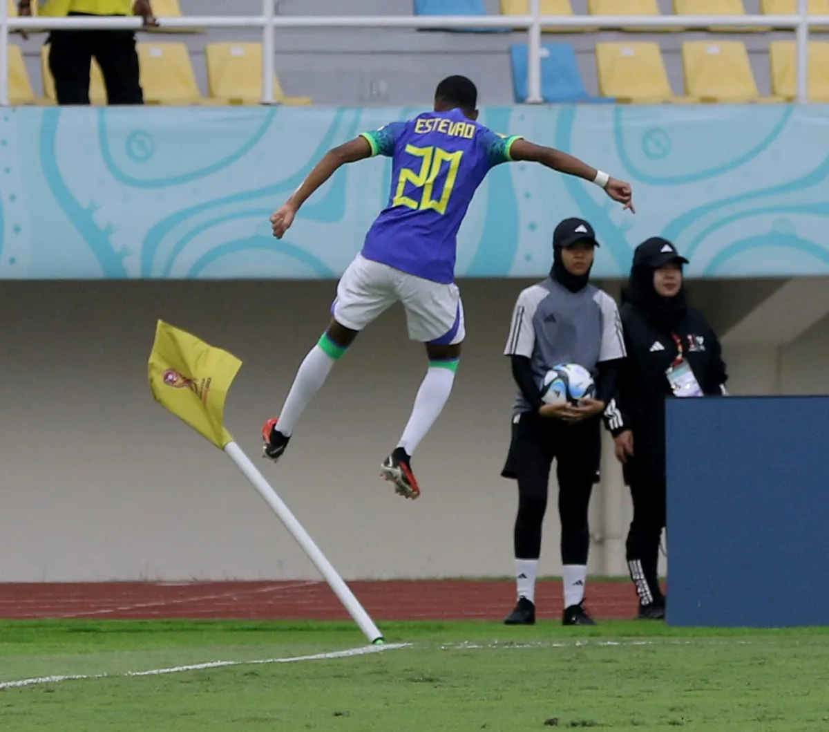 FOTO:  Libas Ekuador 1-3, Brasil Jadi Tim yang Pertama Lolos ke Babak Perempat Final Piala Dunia U-17 2023