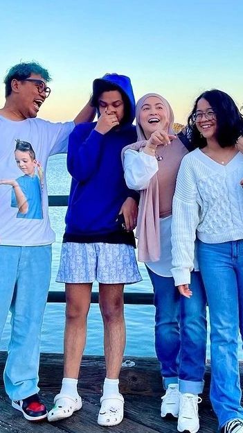 Potret Keluarga Nino Kuya<br>
