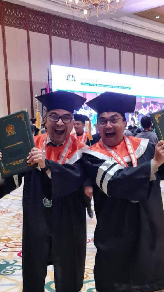 David Chalik juga berhasil lulus sebagai Magister Ilmu Tafsir Alquran di Universitas PTIQ.