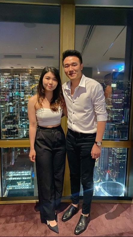 Juara 1 MCI 11 ini sudah memiliki kekasih bernama Alvin.