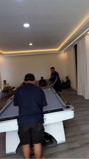 Denny Caknan juga memiliki area permainan salah satunya meja pingpong.