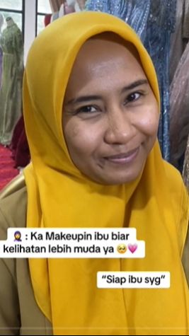 Viral Ibu-Ibu Minta Makeup Awet Muda, Hasilnya Kelewatan, Auto Jadi Rebutan ABG!