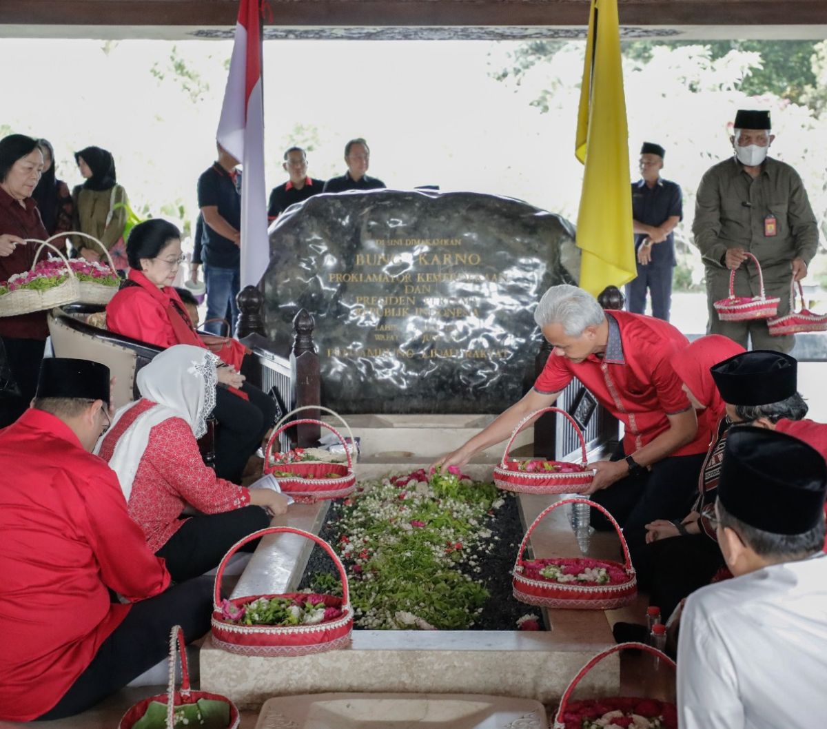 Ini Alasan Megawati Ajak Ganjar Dan Mahfud Ziarah Ke Makam Bung Karno 5704