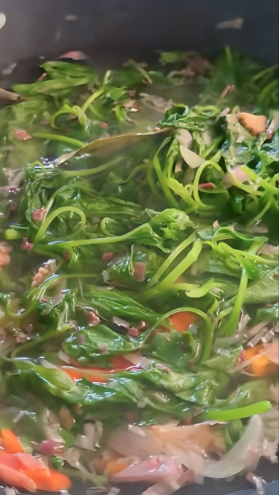 Sayur Bayam Bening Kecombrang ala Putri Habibie