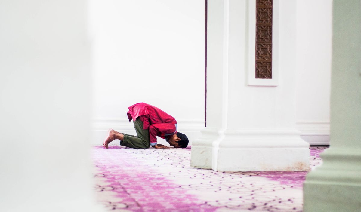 1. Orang yang Bertakwa kepada Allah SWT