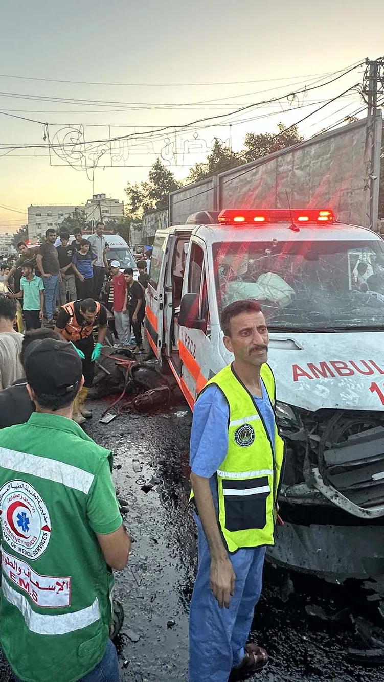 Mobil Ambulans pun Tak Luput dari Serangan Israel di Jalur Gaza, Palestina.