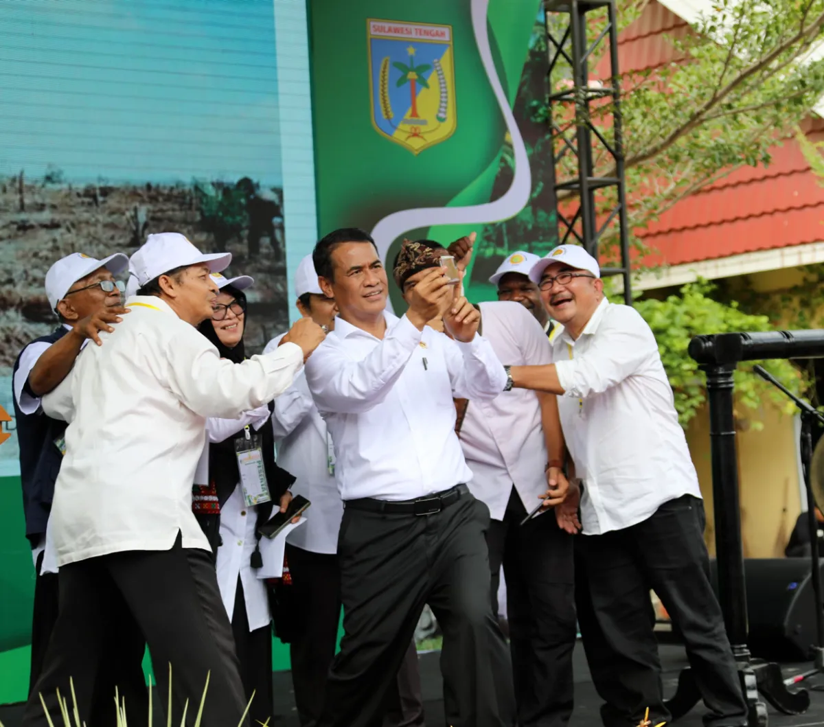 Buka Jambore Penyuluh Pertanian Nasional, Mentan Amran Dorong ...