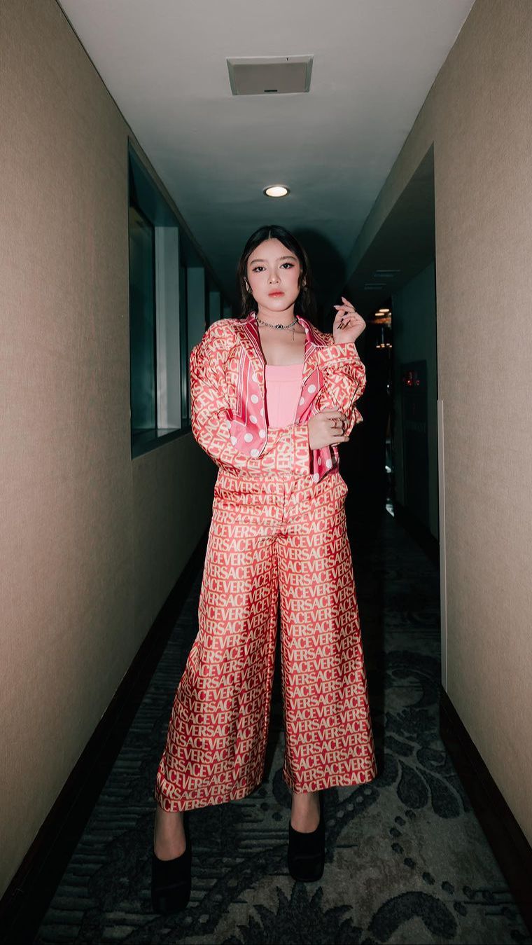 Classic Korean Look