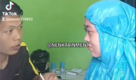 Ekspresi bahagia sang istri