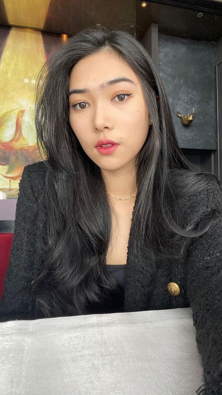 Rambut Hitam Pekat Bak Putri Kerajaan