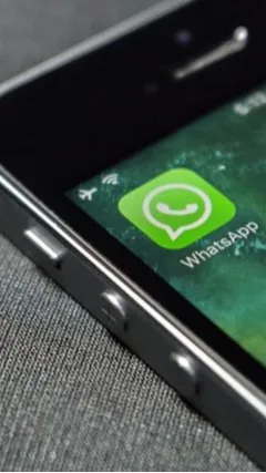 Waspada Penipuan, Modus Pelaku Kirim File Blur Lewat Pesan WA<br>