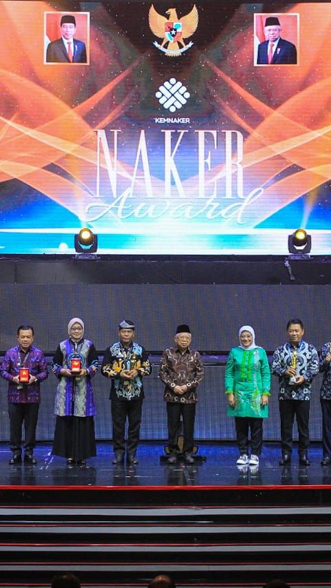 Kemnaker Beri Penghargaan Naker Award 2023 kepada Gubernur dan Pengusaha yang Dorong Sektor Ketenagakerjaan