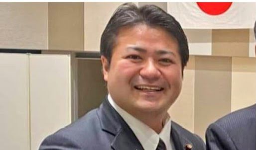 Sosoknya