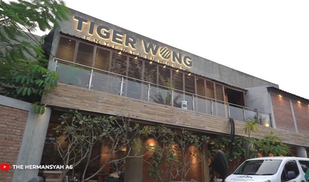Kantor Baru Baim Wong