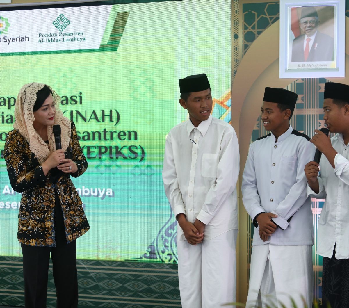 OJK Tingkatkan Literasi Dan Inklusi Keuangan Syariah Melalui Pesantren