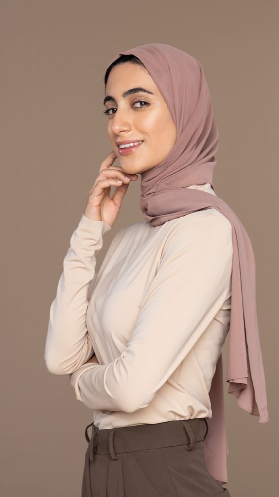 Kini, ERHA jadi salah satu merek perawatan kulit lokal paling ternama di kalangan beauty enthusiast di Indonesia.