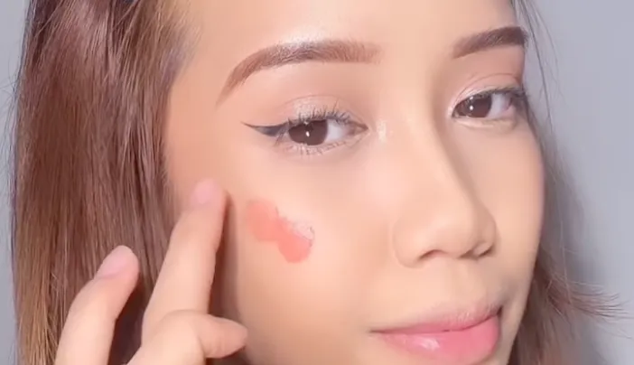 Cara Pakai Cream Blush yang Tepat
