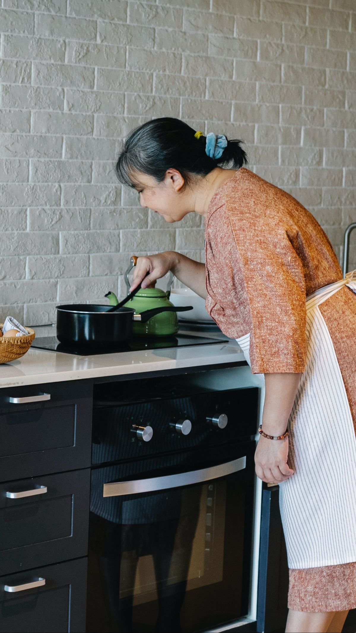 20 Ide Hadiah Hari Ibu bagi yang Hobi Memasak, Jadi Kado Terbaik dan Bermanfaat