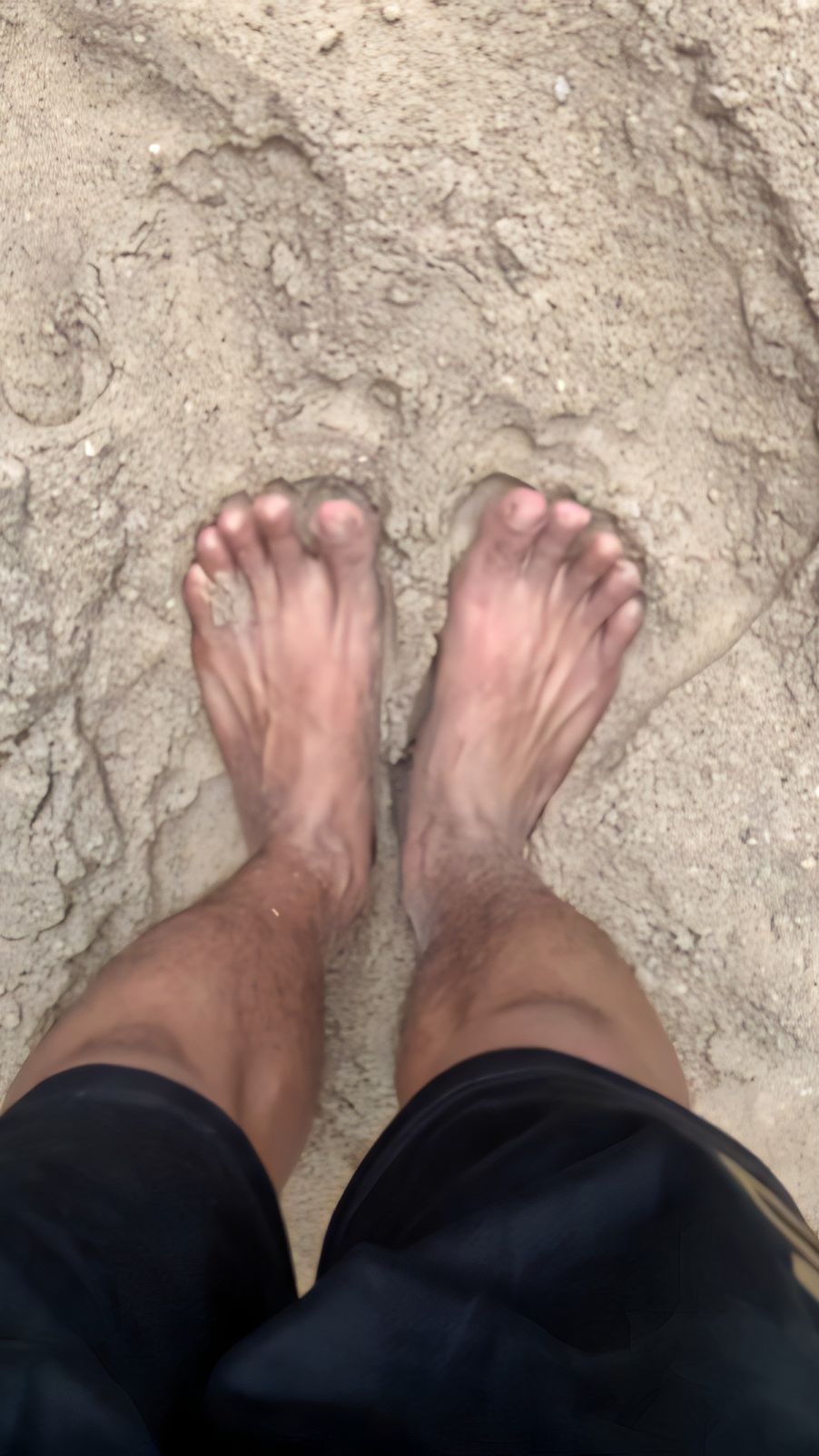 Awalnya Happy Bisa Main Pasir Putih di Pantai Tapi Endingnya Berubah Jadi Seram, Netizen: Definisi 'Liburan' yang Sebenarnya