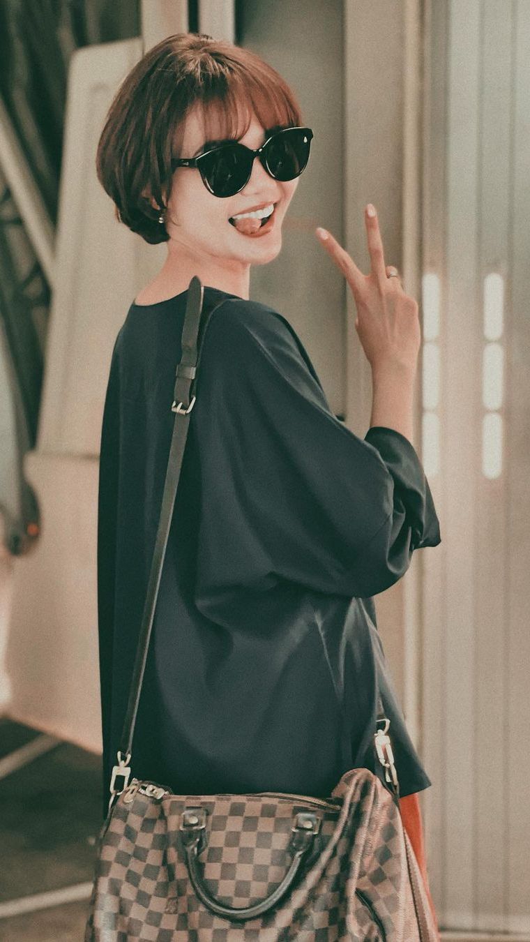 10 Potret Rumah Rina Nose Si Ratu Impersonate, Mewah Bak Orang Kaya di Sinetron!
