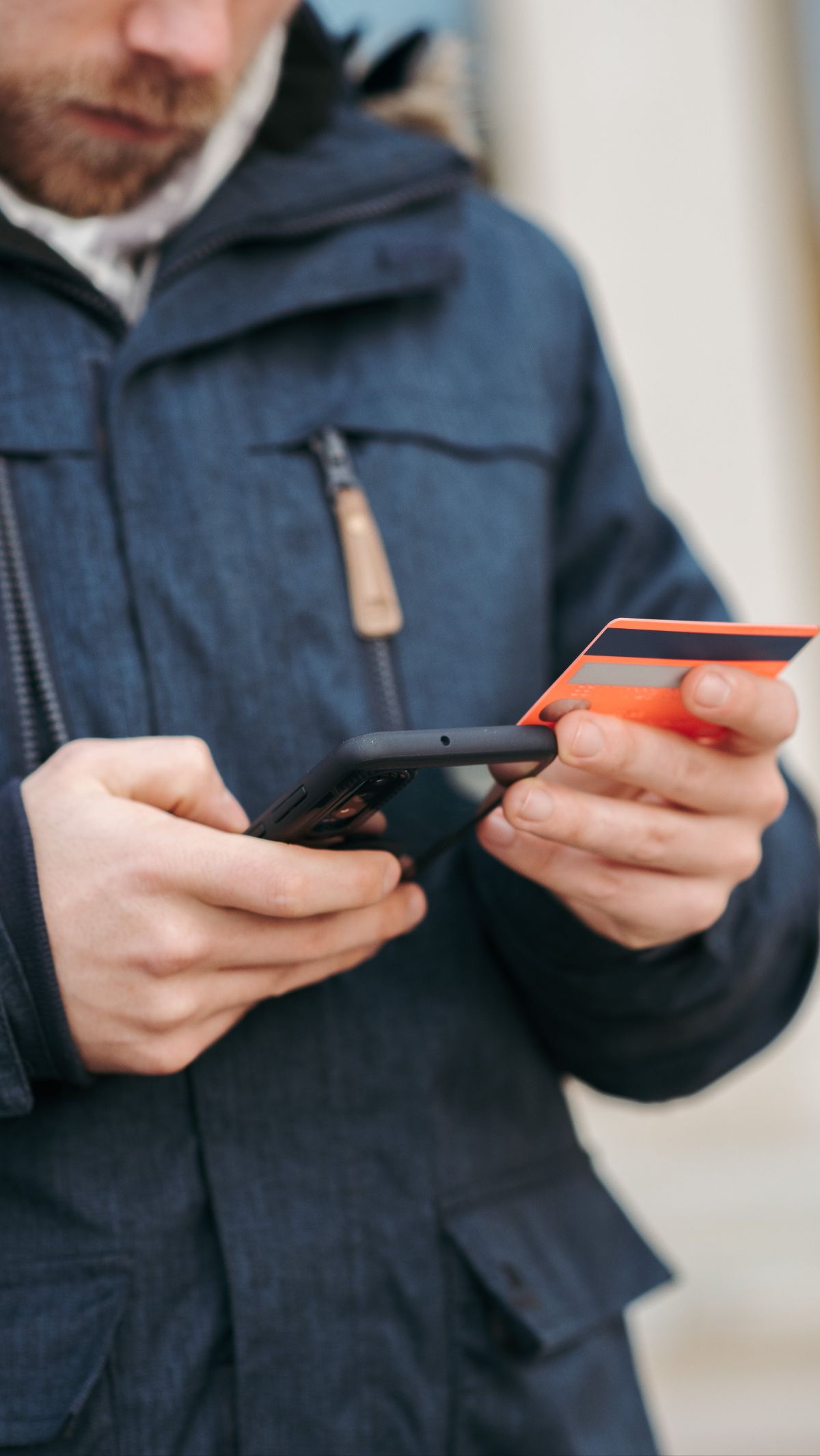 8 Arti Mimpi Dapat Transfer Uang Banyak Menurut Psikologi yang Patut Diwaspadai