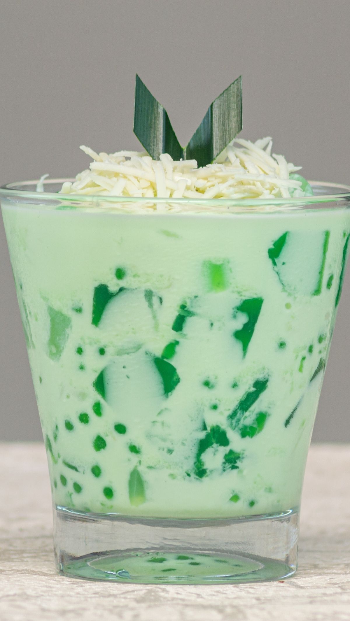 Resep Minuman Buko Pandan, Tenggorokan Segar Saat Cuaca Panas