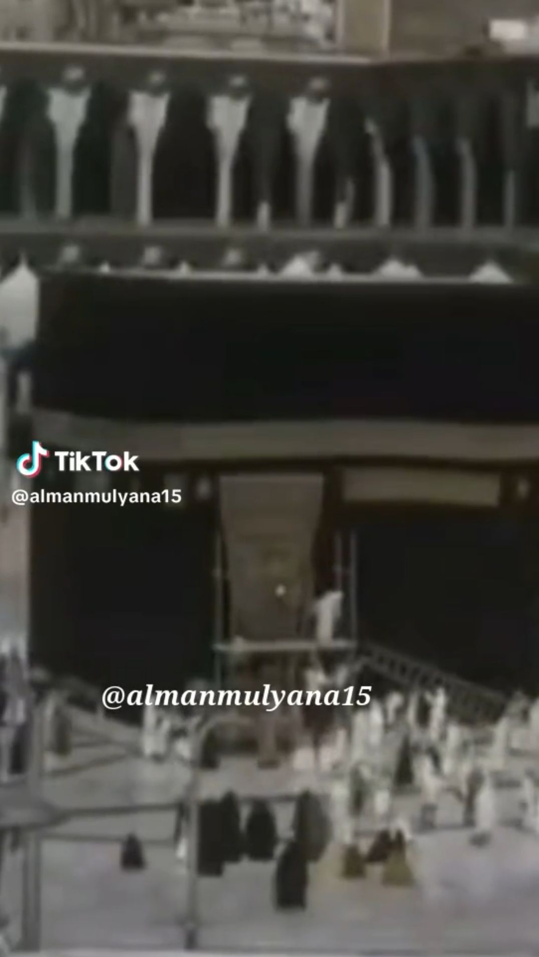 Potret Suasana Mekah Tahun 1956, Kendaraan Bisa Parkir di Depan Masjidil Haram