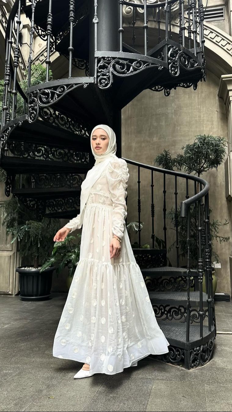 Look 1: Dress A-line