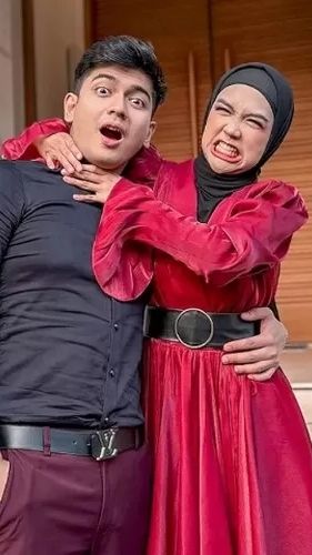 9 Tanda Keretakan Rumah Tangga Ria Ricis-Teuku Ryan, Hapus Foto hingga Dugaan Rebutan Rumah
