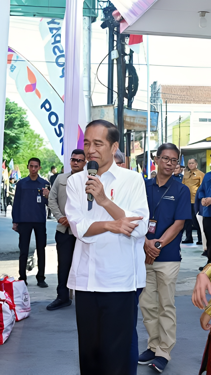 Ditanya Nama Ibu Kota Negara Baru Jawaban Ibu Ibu Di Banyuwangi Ini Bikin Jokowi Ngakak Sampai