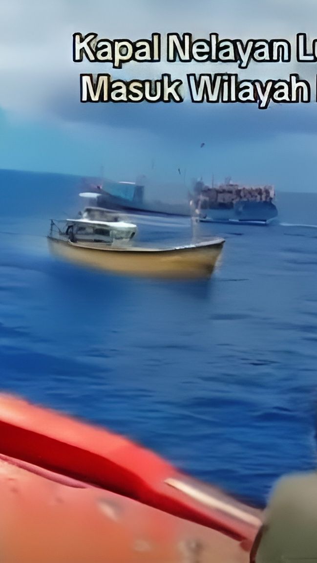 Viral Momen Nelayan Indonesia Diduga Usir Kapal Asing, Begini Fakta Sebenarnya