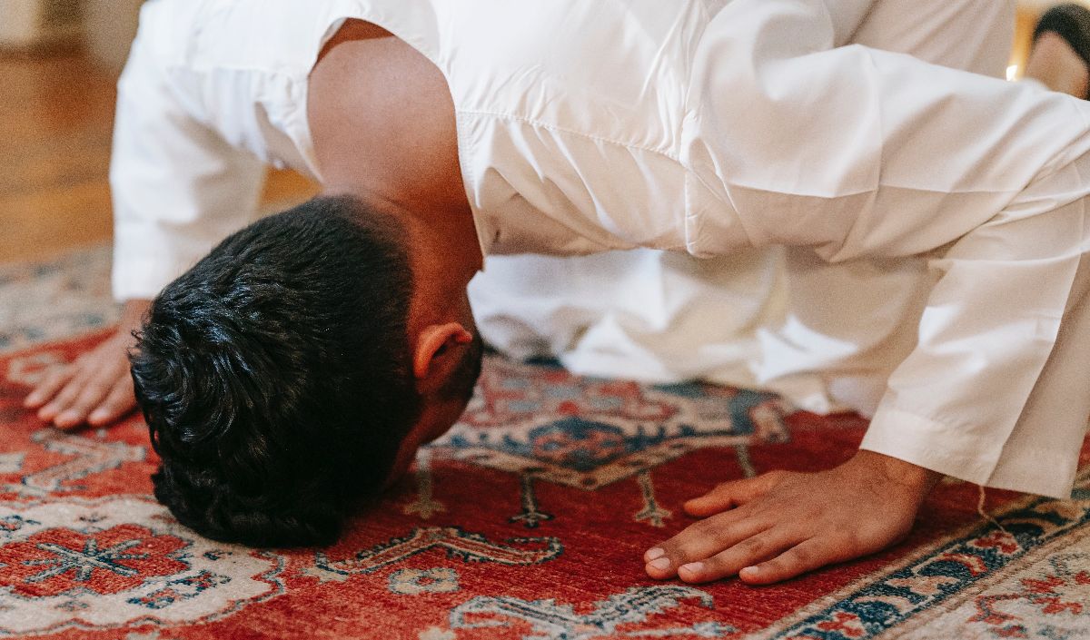 Keutamaan Sholat Tahajud dan Dalilnya