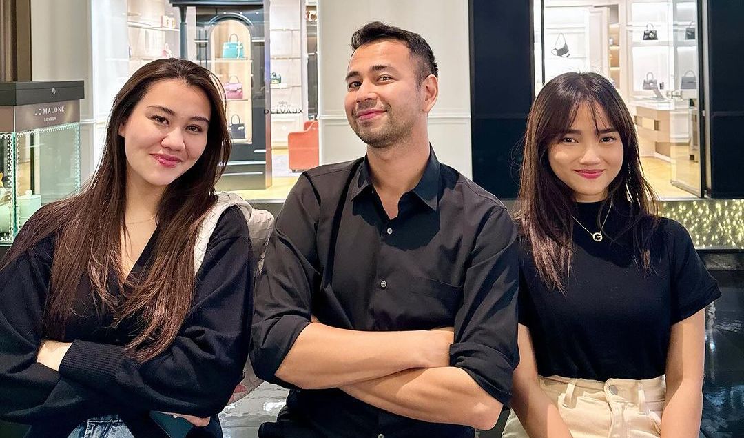 Fuji dan Aaliyah Massaid