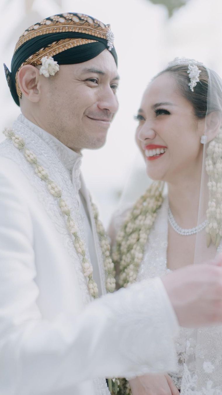 Potret Akad Nikah Bunga Citra Lestari Usung Adat Jawa Tanpa Paes