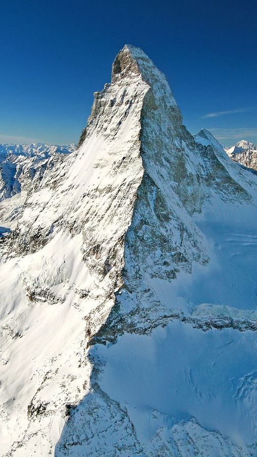 Gunung Es Berukuran 4.000 Km Tercabut dari Akarnya, Begini Penampakannya