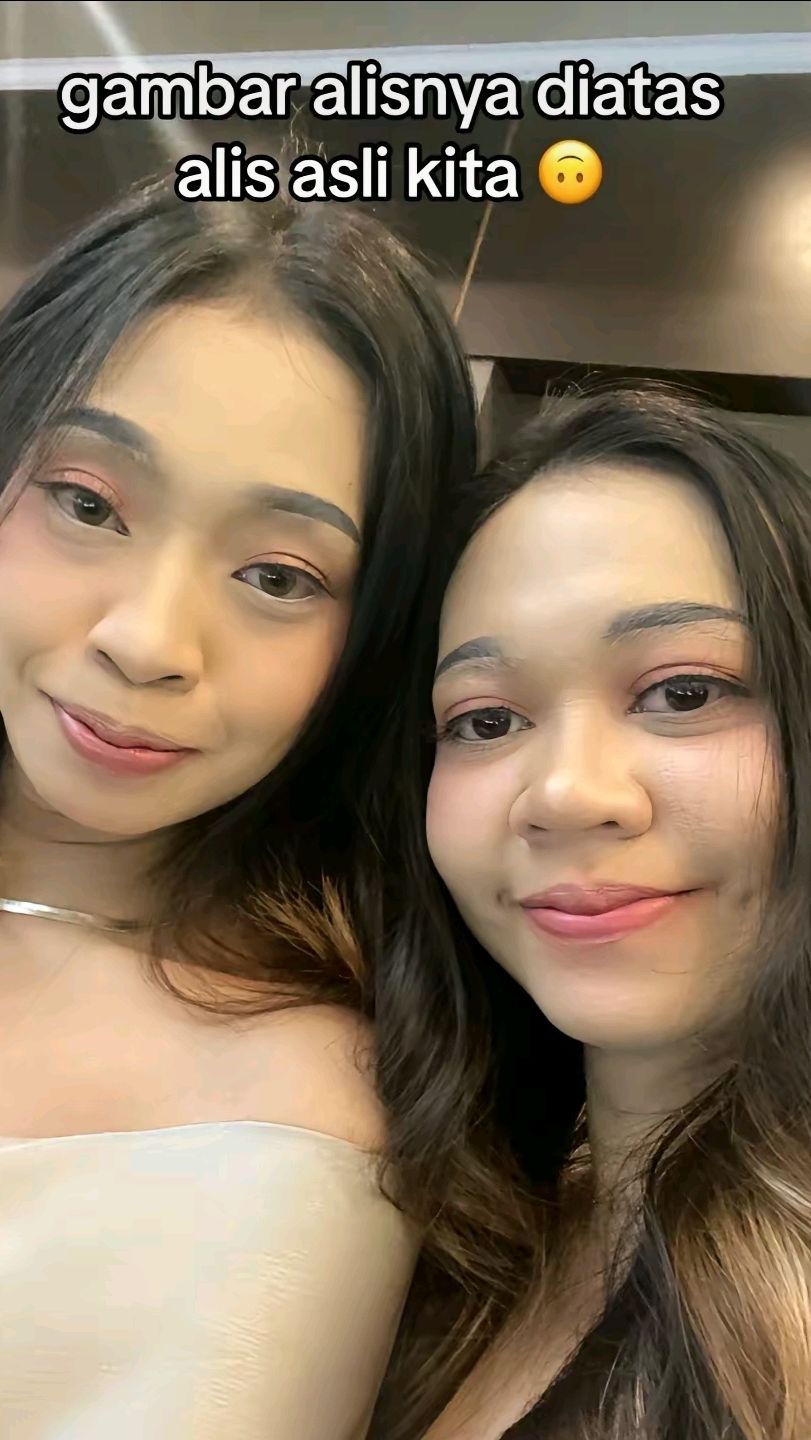 Hidup Lagi Capek-capeknya, Sekali Jadi Bridesmaid Malah Makeup Kayak Nenek-Nenek Padahal Udah Sewa MUA Mahal