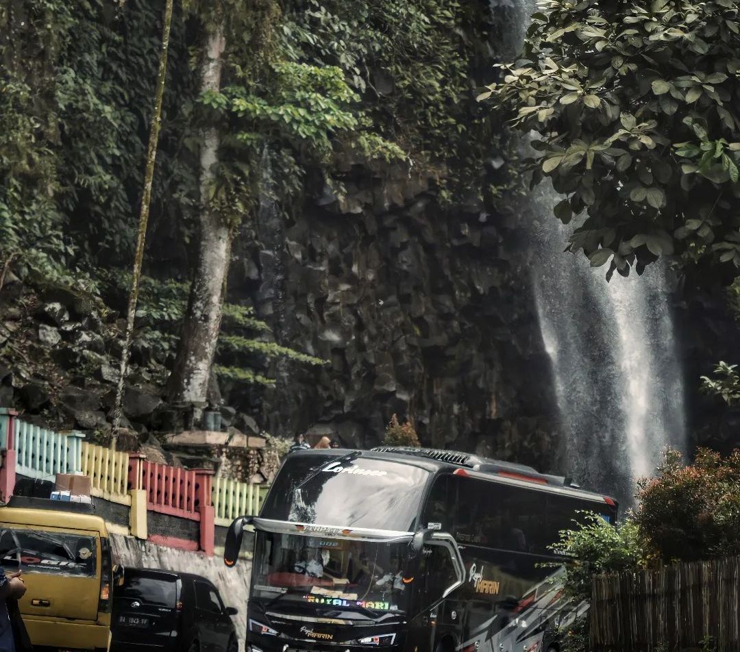 Berkunjung Ke Air Terjun Lembah Anai, Objek Wisata Yang Berada Tepat Di ...