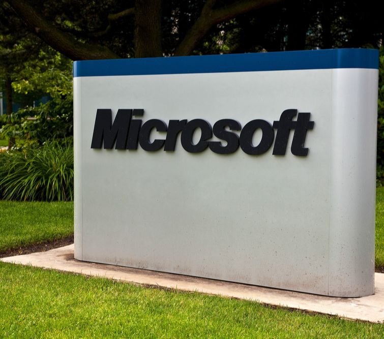 Perusahaan asal Amerika Serikat, Microsoft mengumumkan akan ada sebanyak 10.000 karyawan pada awal tahun 2024 terkena Pemutusan Hubungan Kerja (PHK).