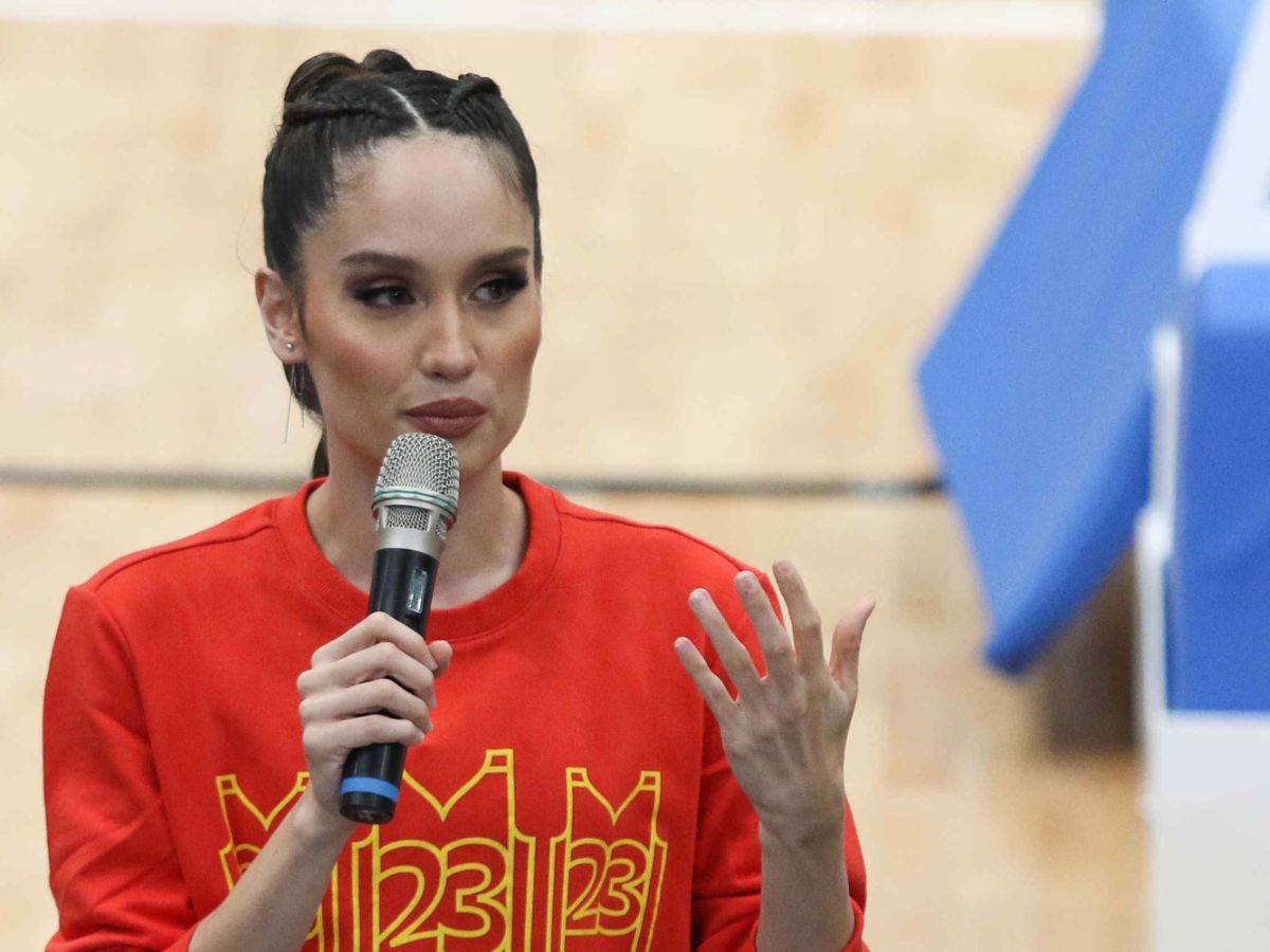 FOTO: Cantiknya Cinta Laura Didaulat Jadi Local Ambassador Piala Dunia Basket 2023 di Indonesia