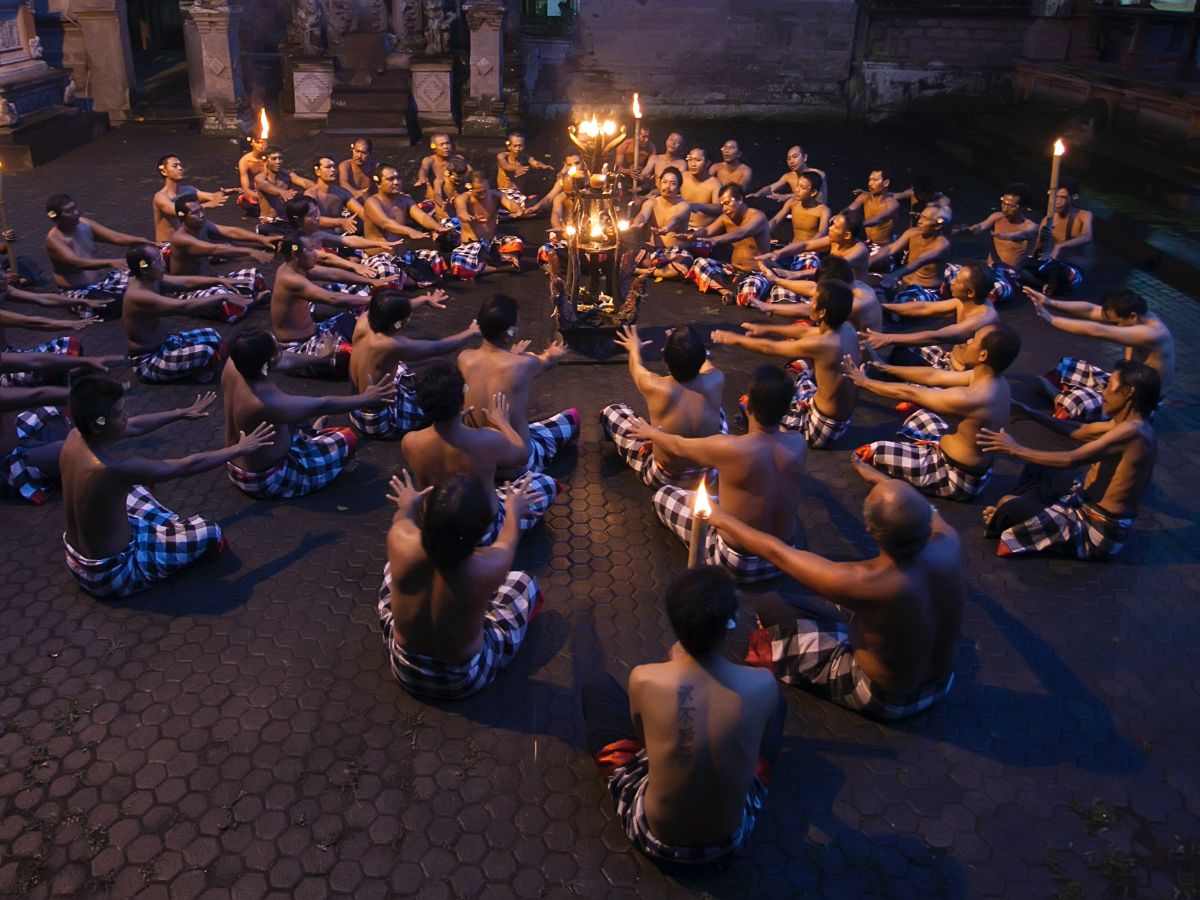 Tari Tradisional Adalah Tari Yang Berasal Dari Daerah, Berikut Ciri ...