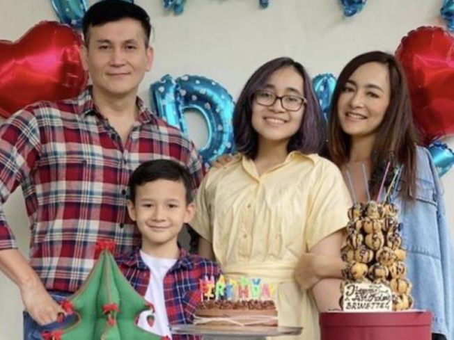 Dewi Rezer dan Marcellino Lefrandt