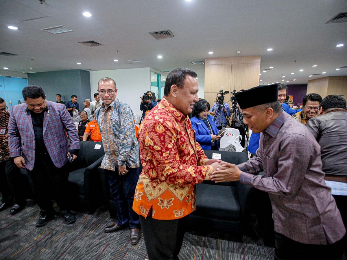 FOTO: Hajar Serangan Fajar, KPK Kampanyekan Lawan Politik Uang Di ...