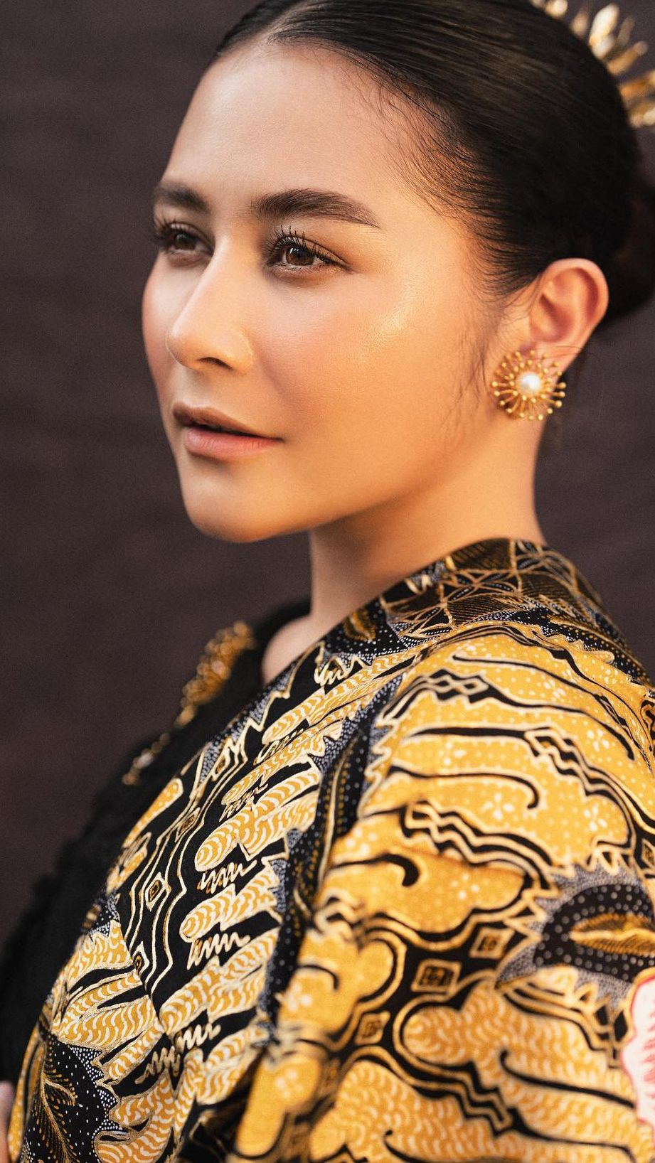 Prilly Latuconsina