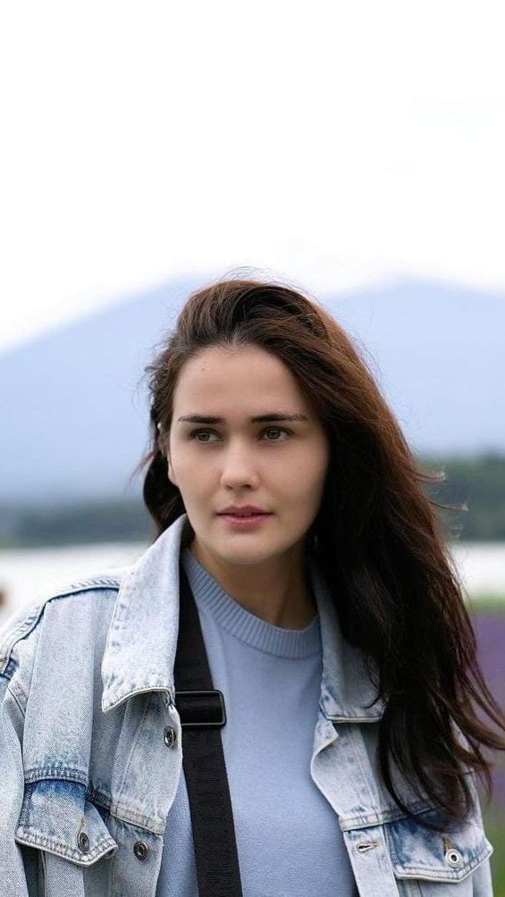 Potret Terbaru Senk Lotta Mantan Istri Fauzi Baadila, Model asal Uzbekistan yang Cantik Menawan