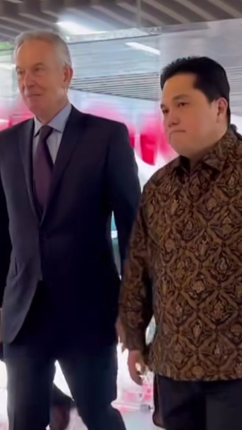 Bertemu Erick Thohir, 
Tony Blair Bahas Nasib BUMN Usai Pilpres